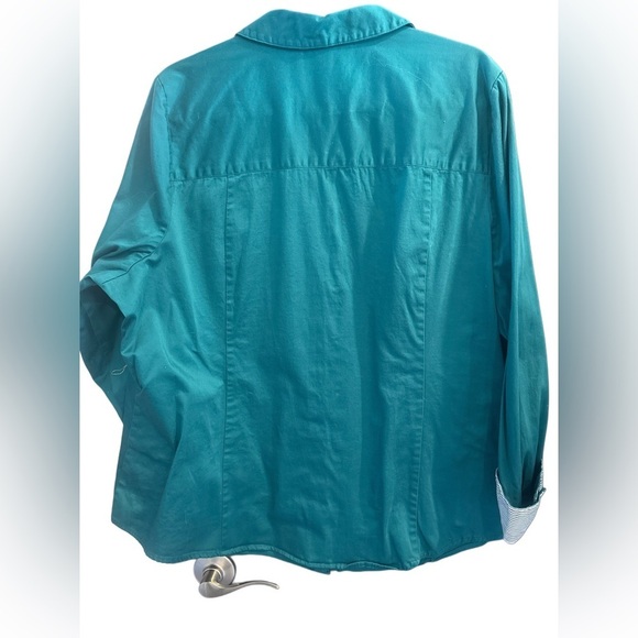 🩶Teal Button-Up Women's Top - Picture 2 of 2